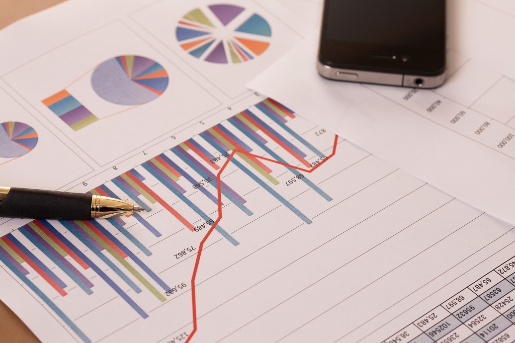 グラフ、携帯、ボールペン